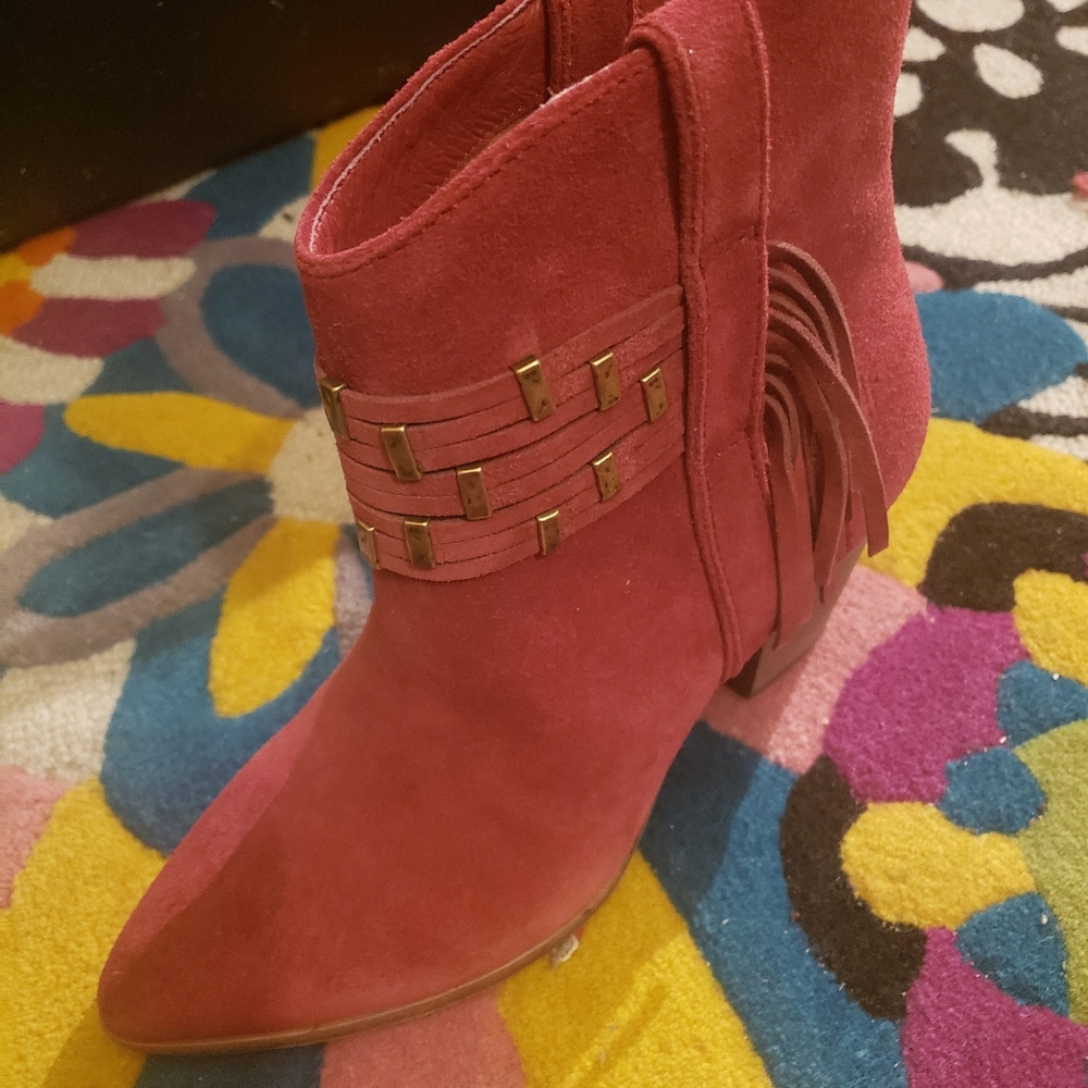 Boots👢 - Picture 2 of 8